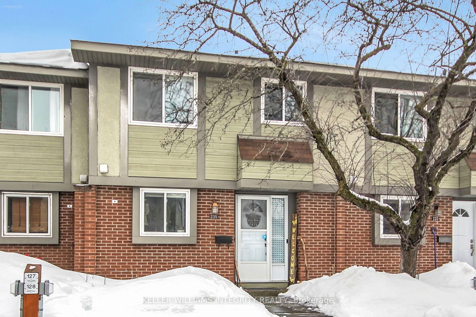 Townhouse sold at 56-235 Pickford Drive, Kanata, Katimavik, K2L 2C6 - MLS: X12014313