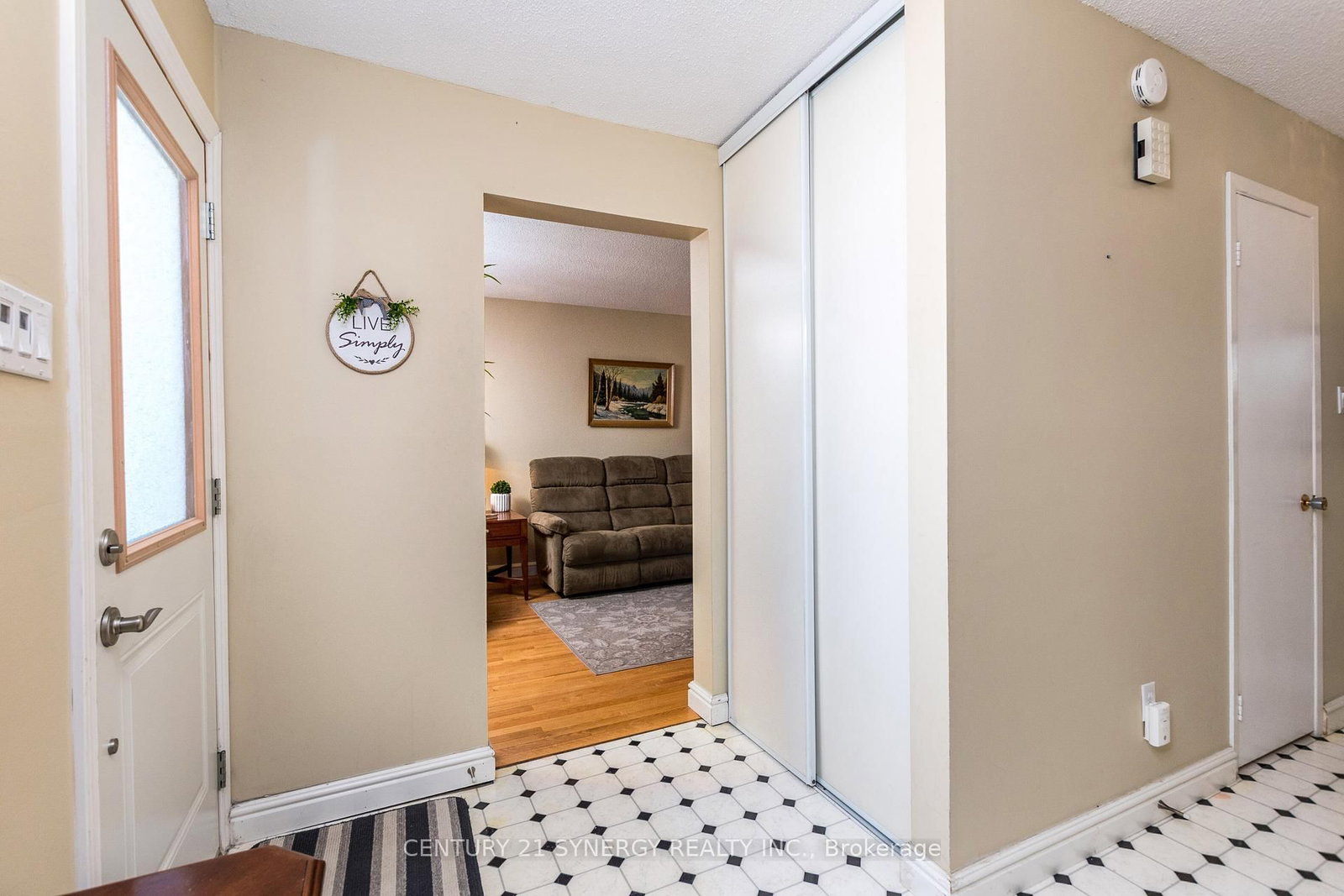 Listing Image 3