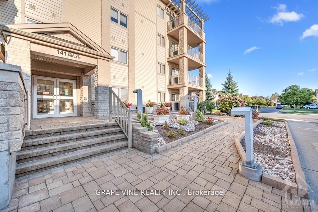 Condo for sale at 307-141 POTTS Private, Orleans - Cumberland and Area, 1119 - Notting Hill/Summerside, K4A 2P5 - MLS: X12014342