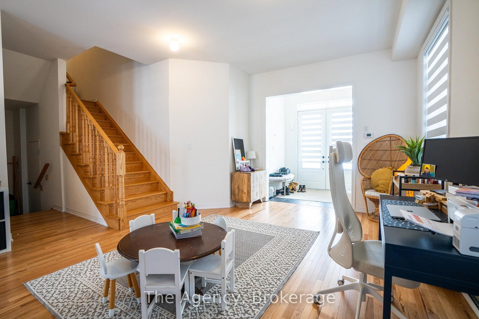 Listing Image 7