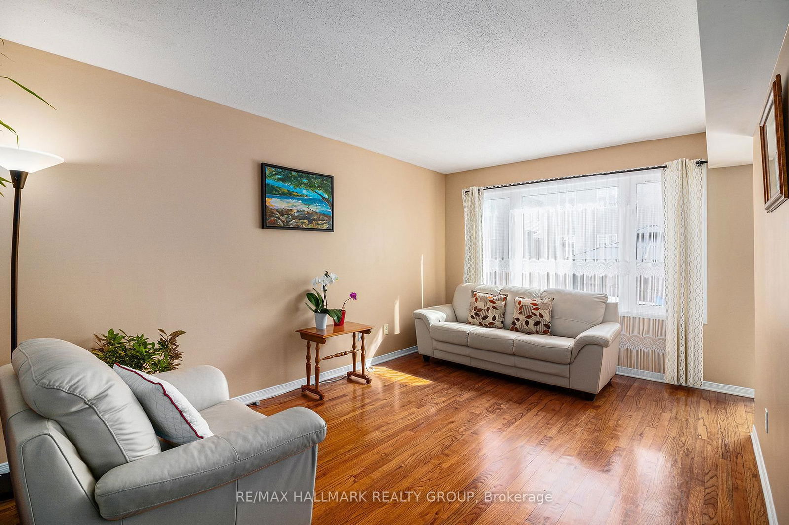 Townhouse leased at A-218 Claridge Drive, Nepean, Barrhaven - Longfields, K2J 5G8 - MLS: X12014654