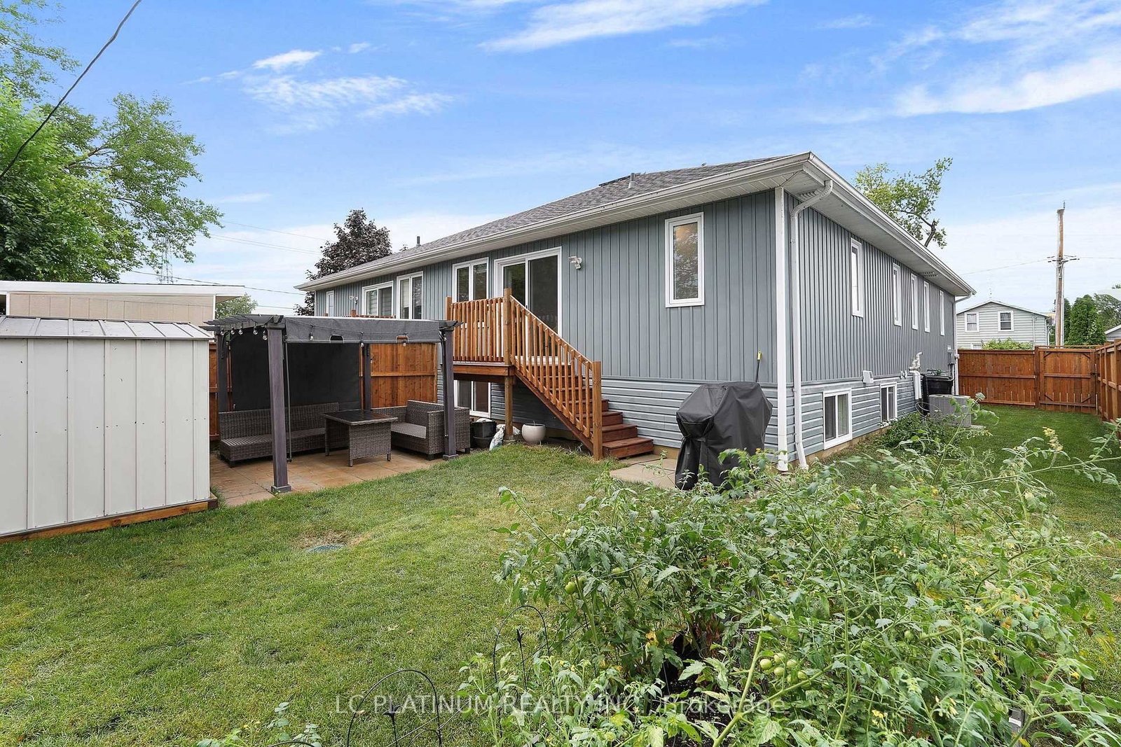 Listing Image 7