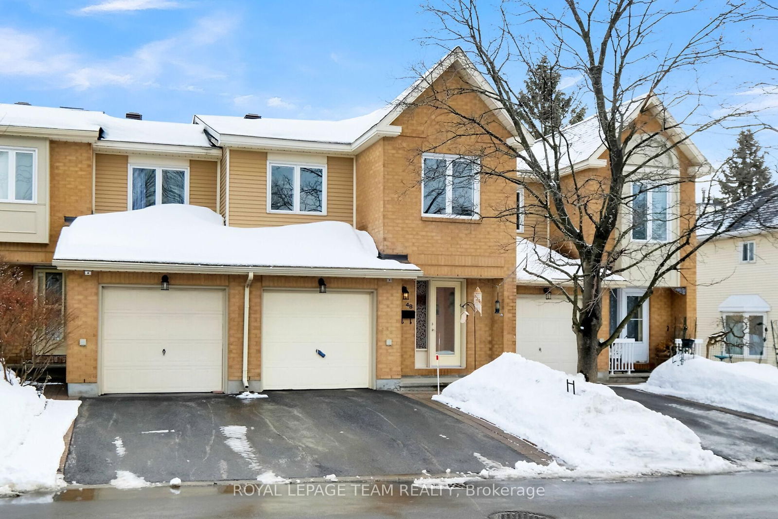 Building at 4B Maple Ridge Crescent, Ottawa, Barrhaven - Pheasant Run