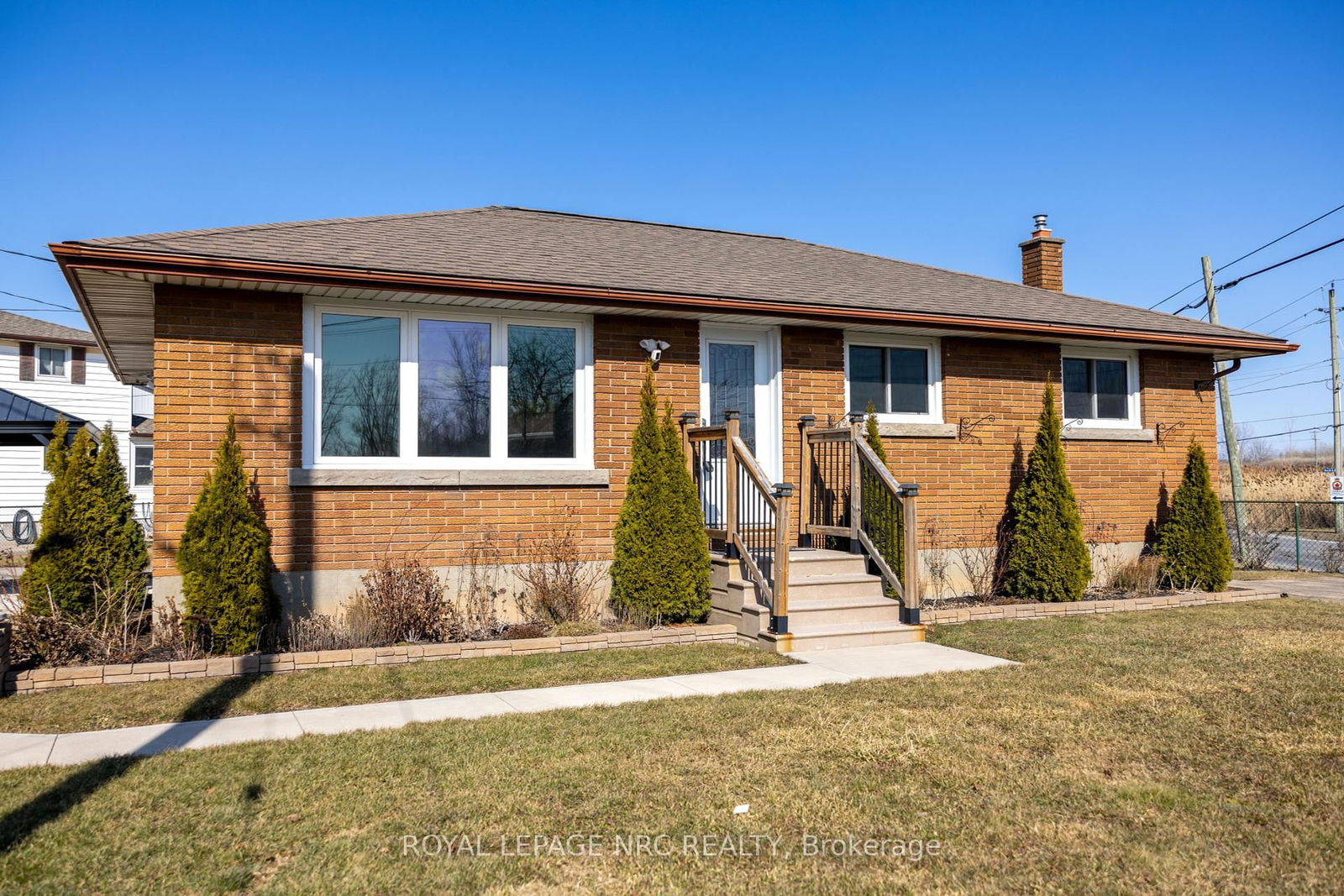 Detached House for sale at 72 BATTLE Street, Thorold, Thorold Downtown, L2V 3W7 - MLS: X12014974