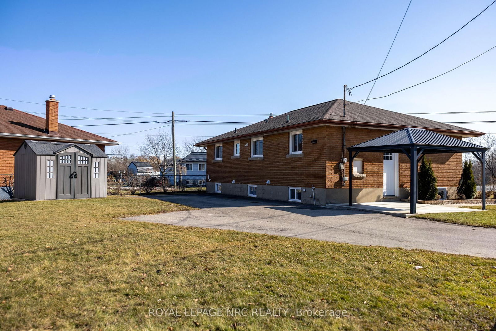 Detached House for sale at 72 BATTLE Street, Thorold, Thorold Downtown, L2V 3W7 - MLS: X12014974