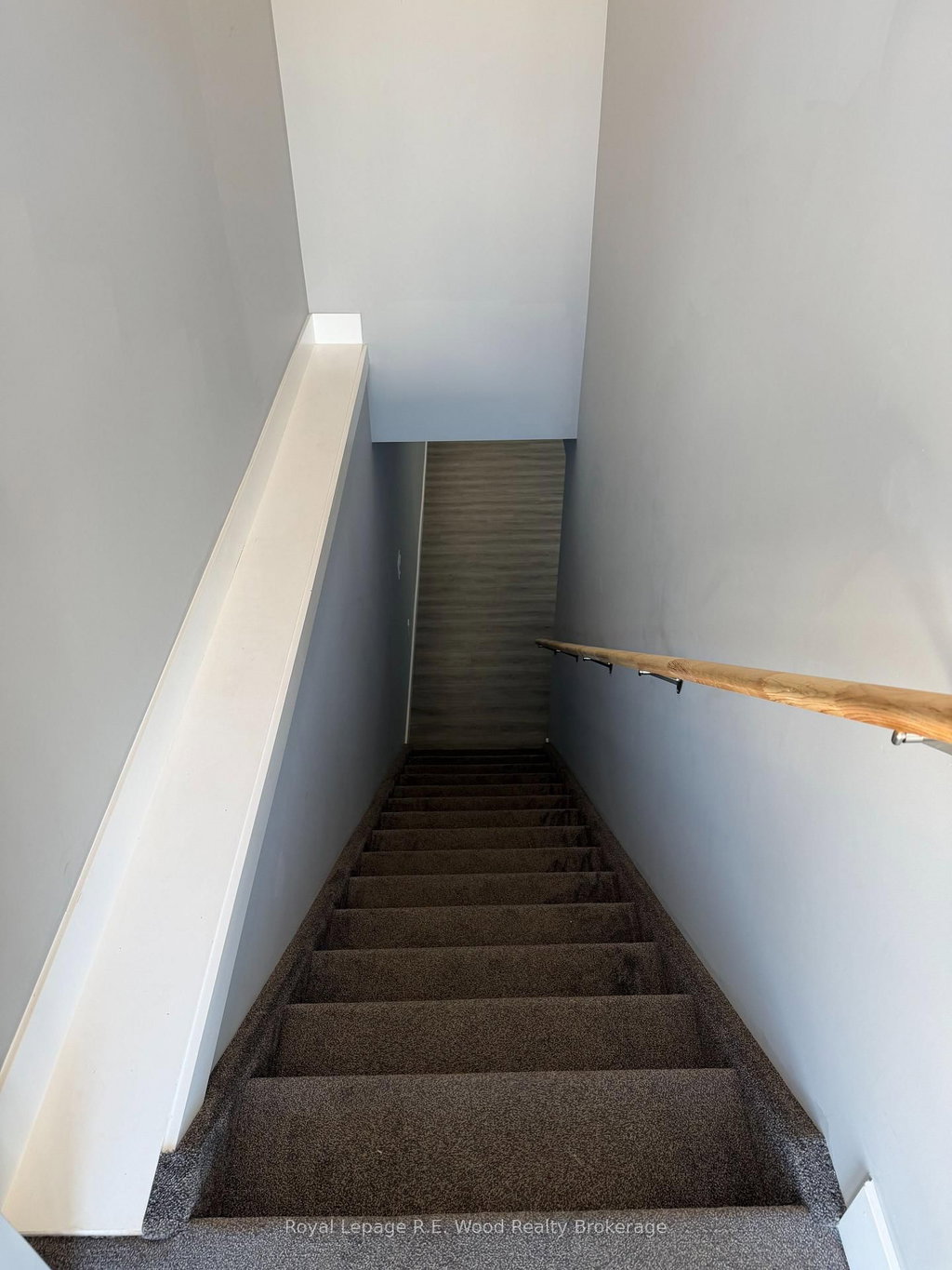 335 John Street S 2
