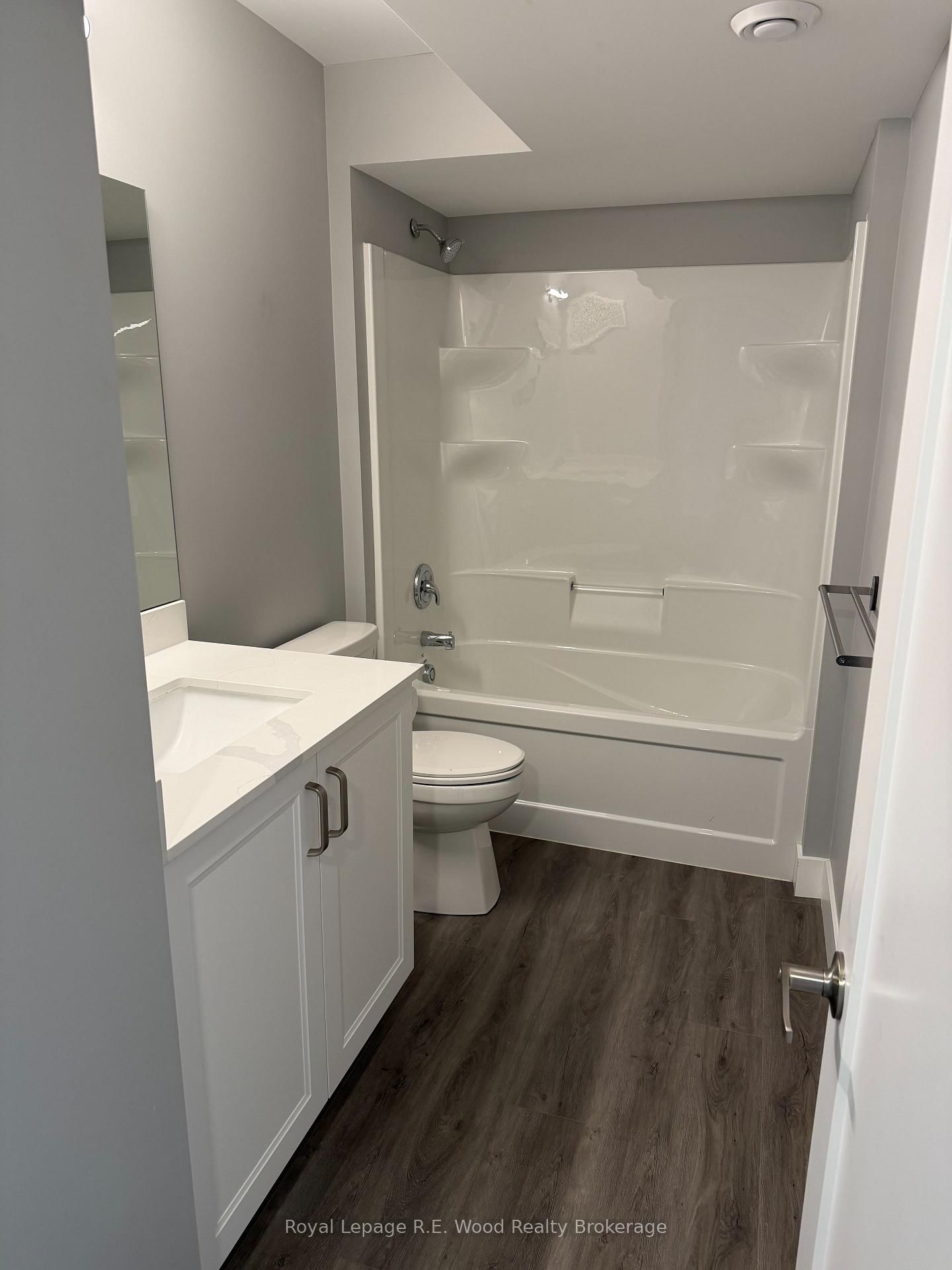 335 John Street S, Aylmer 3