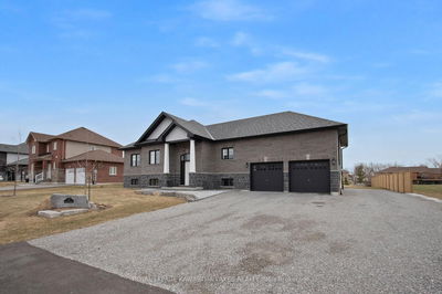 17 Mccrae Cres, Kawartha Lakes - Woodville image-0-3