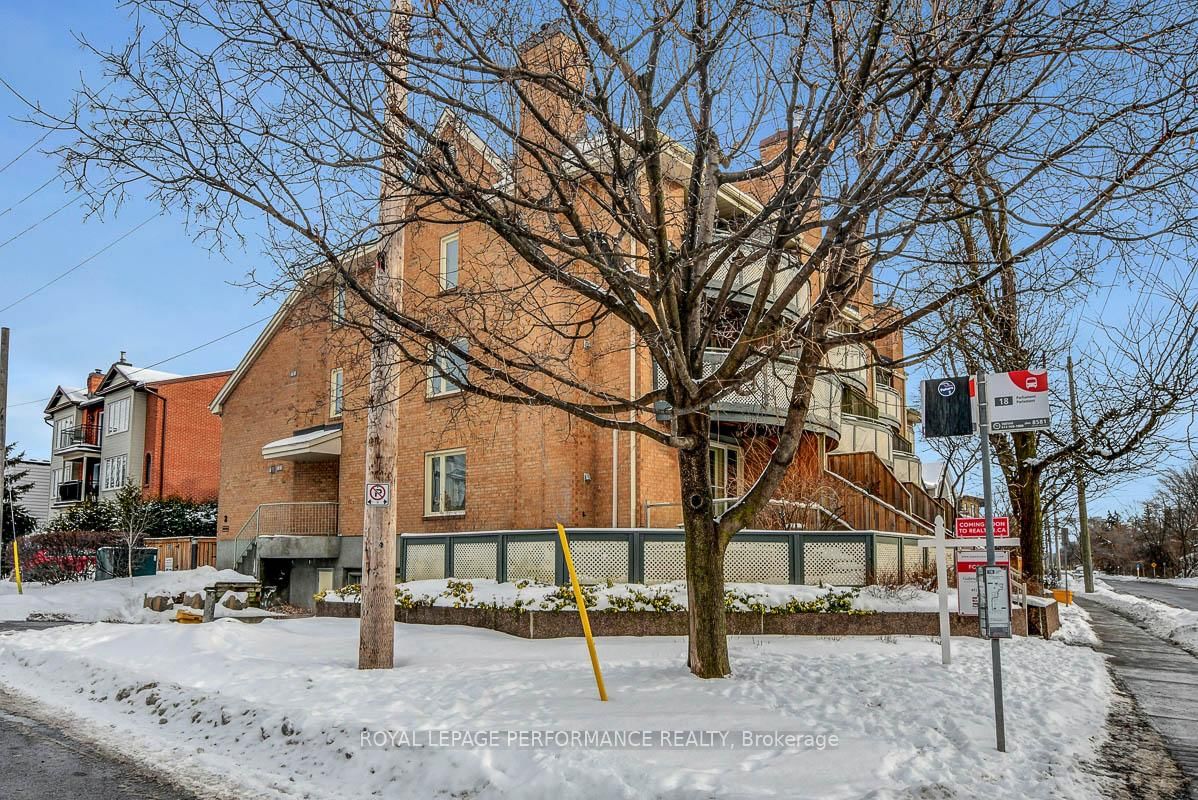 Building at 2 Columbus Avenue, Ottawa, Overbrook