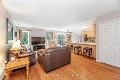 1734 Ravenwood Dr, Peterborough West - 2 North image-0-3
