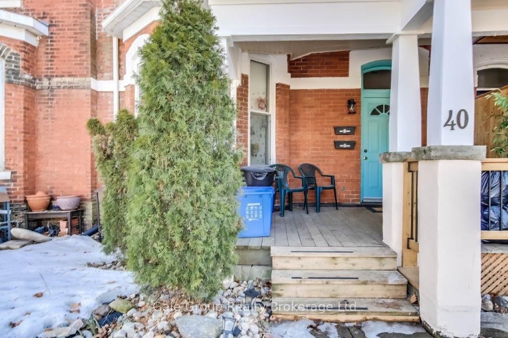 Semi-Detached House for sale at 40 Vansittart Avenue, Woodstock, North, N4S 6E2 - MLS: X12015180