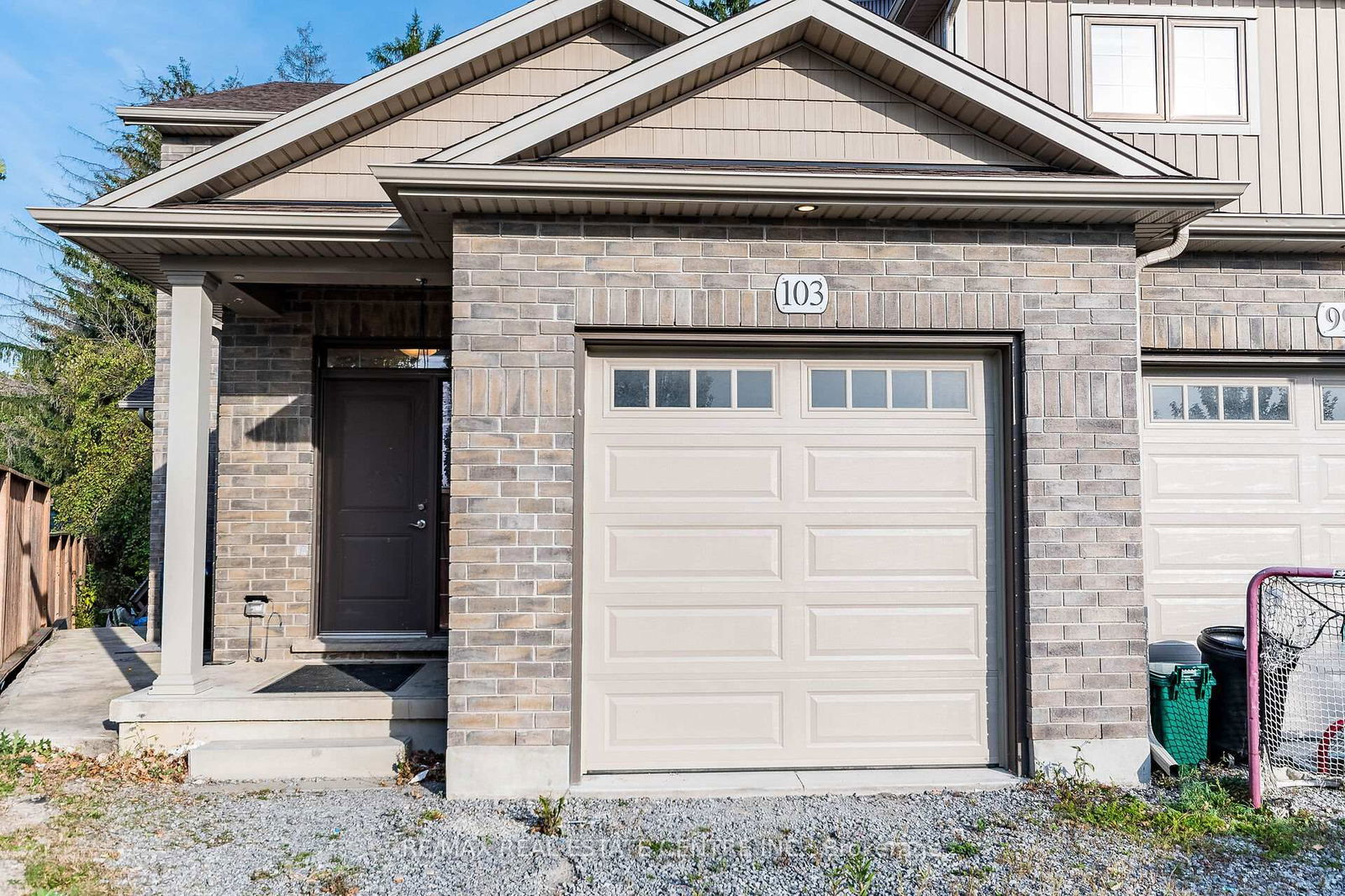 Townhouse for sale at 103 Manhattan Court, St. Catharines, 452 - Haig, L2R 0B8 - MLS: X12015462