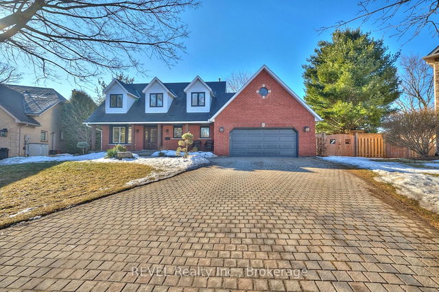 18 Brookfield Court