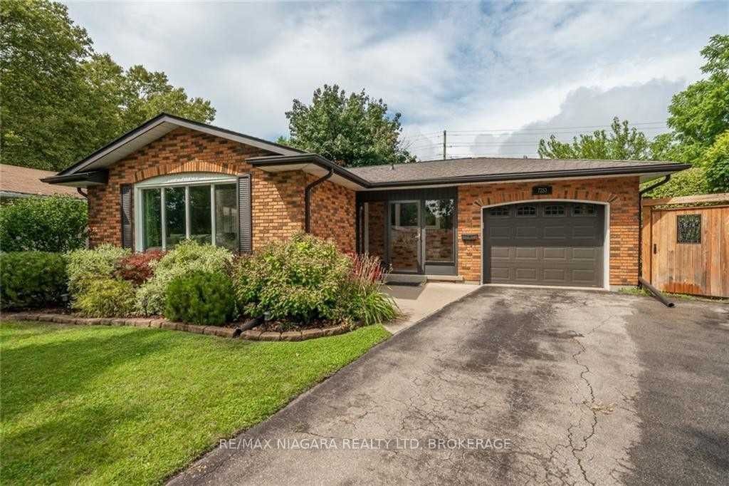 Detached House for sale at 7253 Thornhill Crescent, Niagara Falls, Morrison, L2E 5W5 - MLS: X12015770