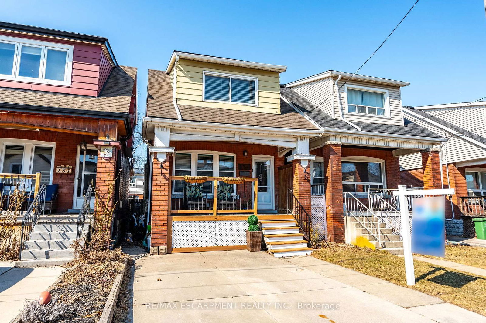 Detached House for sale at 153 Connaught Avenue, Hamilton, Stripley, L8L 6Z4 - MLS: X12015819