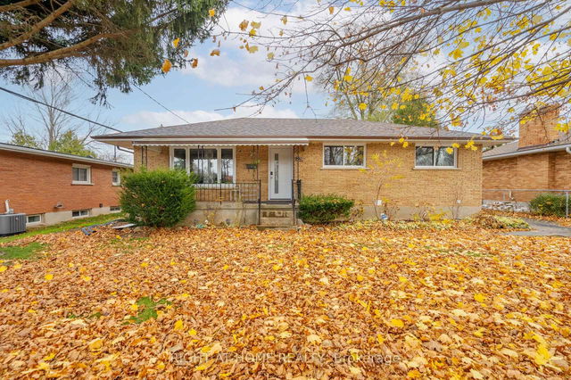 Main Floor - 228 King Edward Avenue