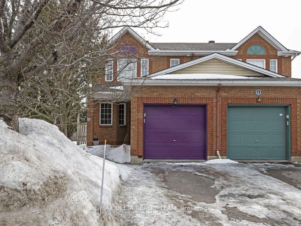 Semi-Detached House for sale at 213 Duntroon Circle, Hunt Club - South Keys and Area, 3806 - Hunt Club Park/Greenboro, K1T 4C9 - MLS: X12016119