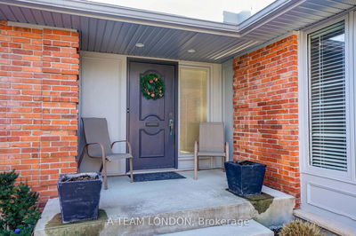 1631 Stoneybrook Cres, London - North B image-0-3