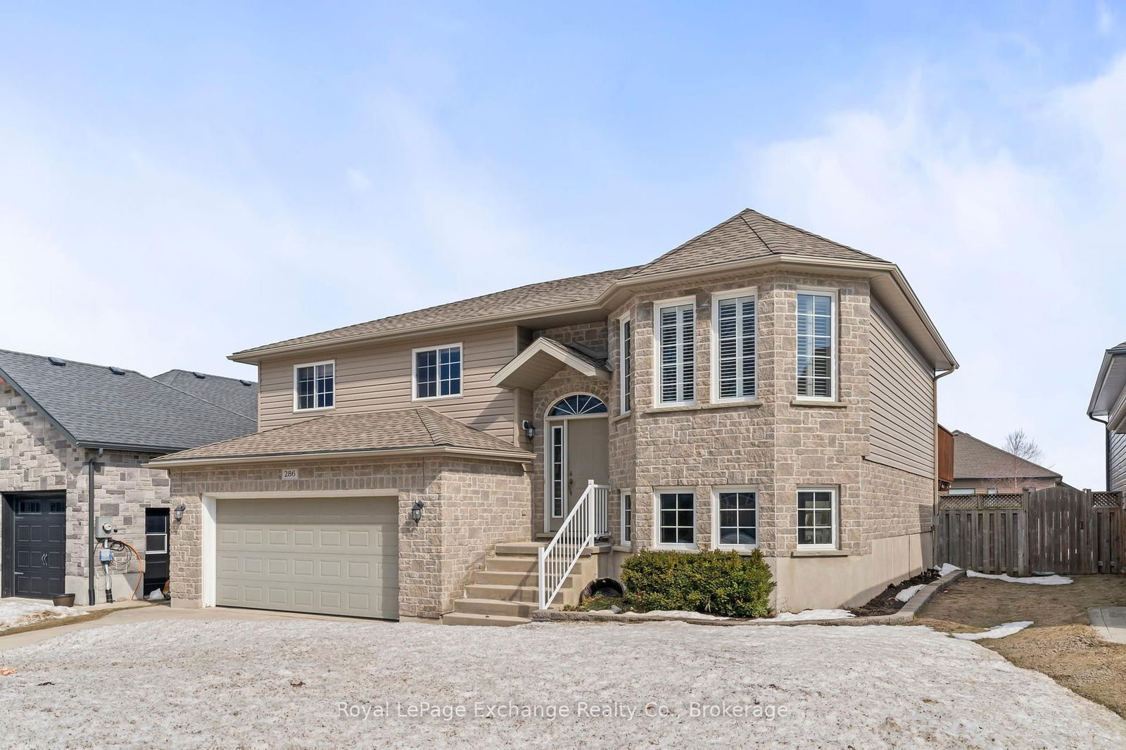 Detached House sold at 286 Saratoga Road, Kincardine, Kincardine, N2Z 2N3 - MLS: X12016612