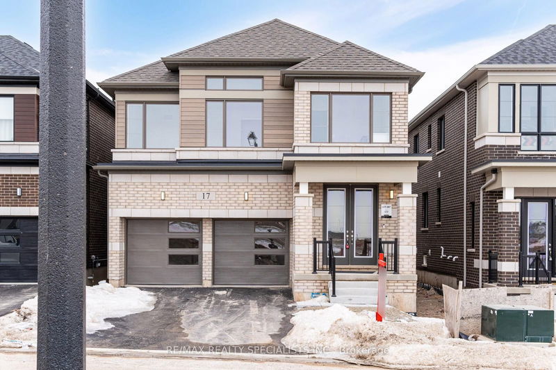 home for sale on 17 Player Drive
