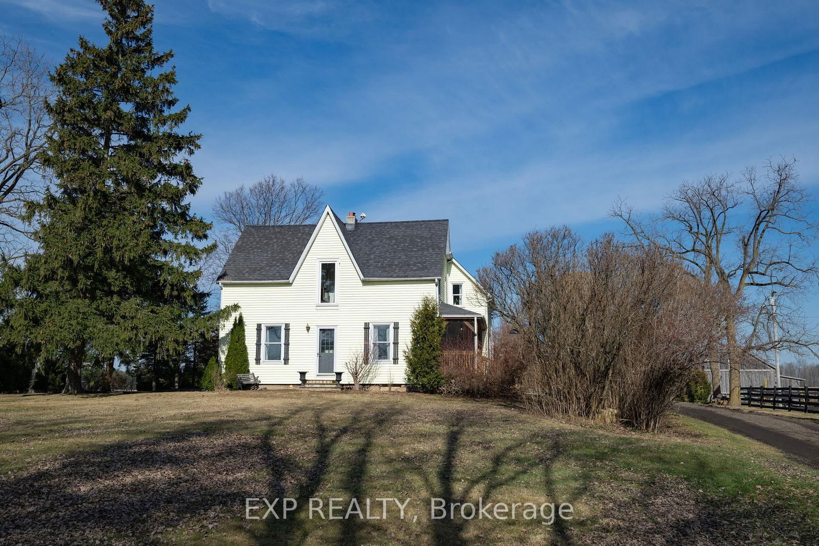 Detached House sold at 5024 Longwoods Road, Southwest Middlesex, Rural Southwest Middlesex, N0L 1A0 - MLS: X12016828