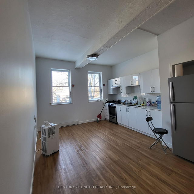 Unit 2 - 174.5 Hunter Street