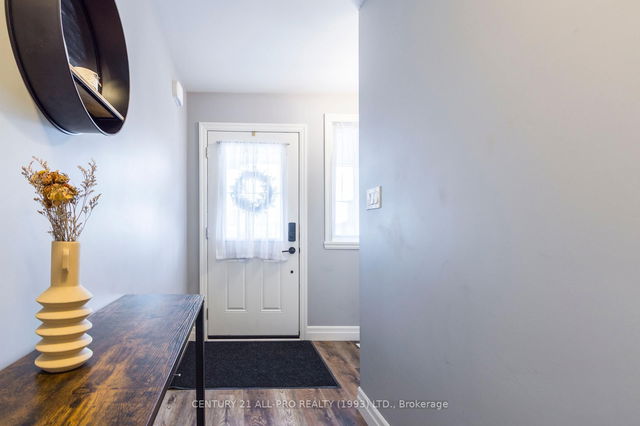 13 Hillside Meadow Drive