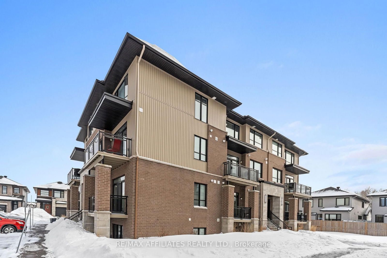 Condo for sale at 28 Carabiner Private N/A, Ottawa, Mer Bleue/Bradley Estates/Anderson Park, K1W 0L7 - MLS: X12016972