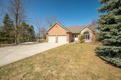 4068 Collingwood St, Plympton-Wyoming - Plympton Wyoming image-0-3