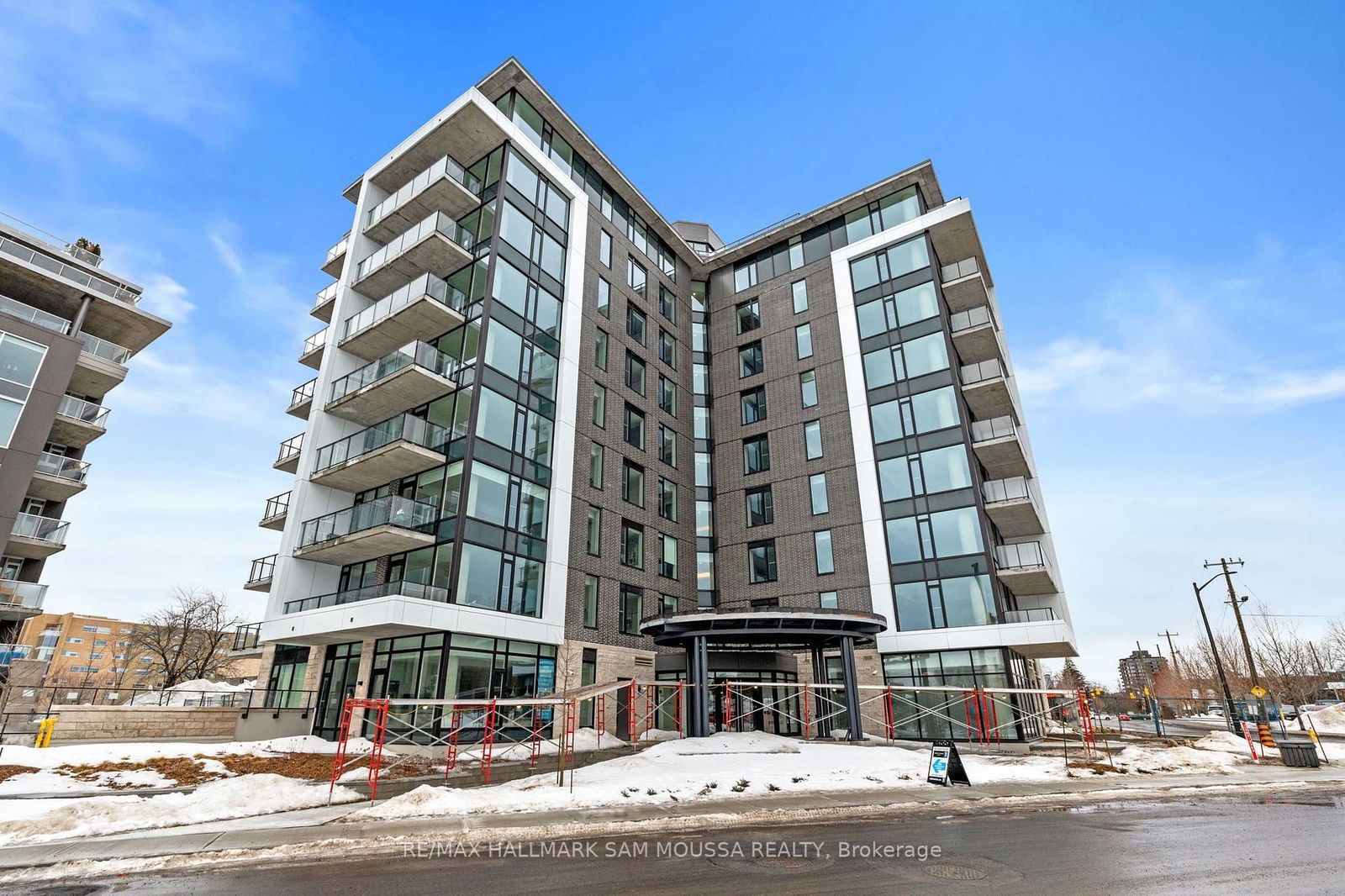 Condo for lease at 207-360 Deschatelets Avenue, Ottawa, Ottawa East, K1S 5Y1 - MLS: X12017107