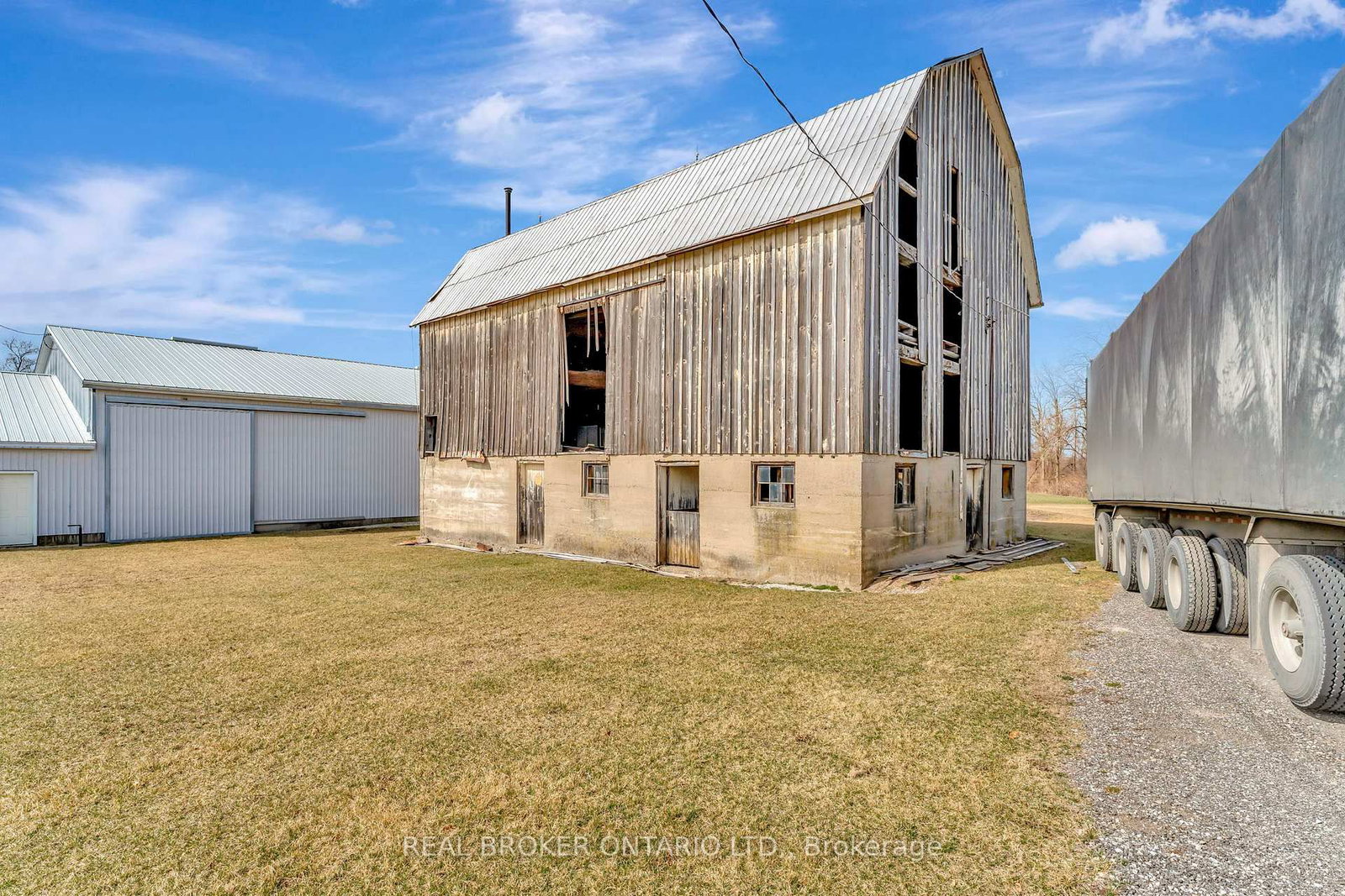 Listing Image 7