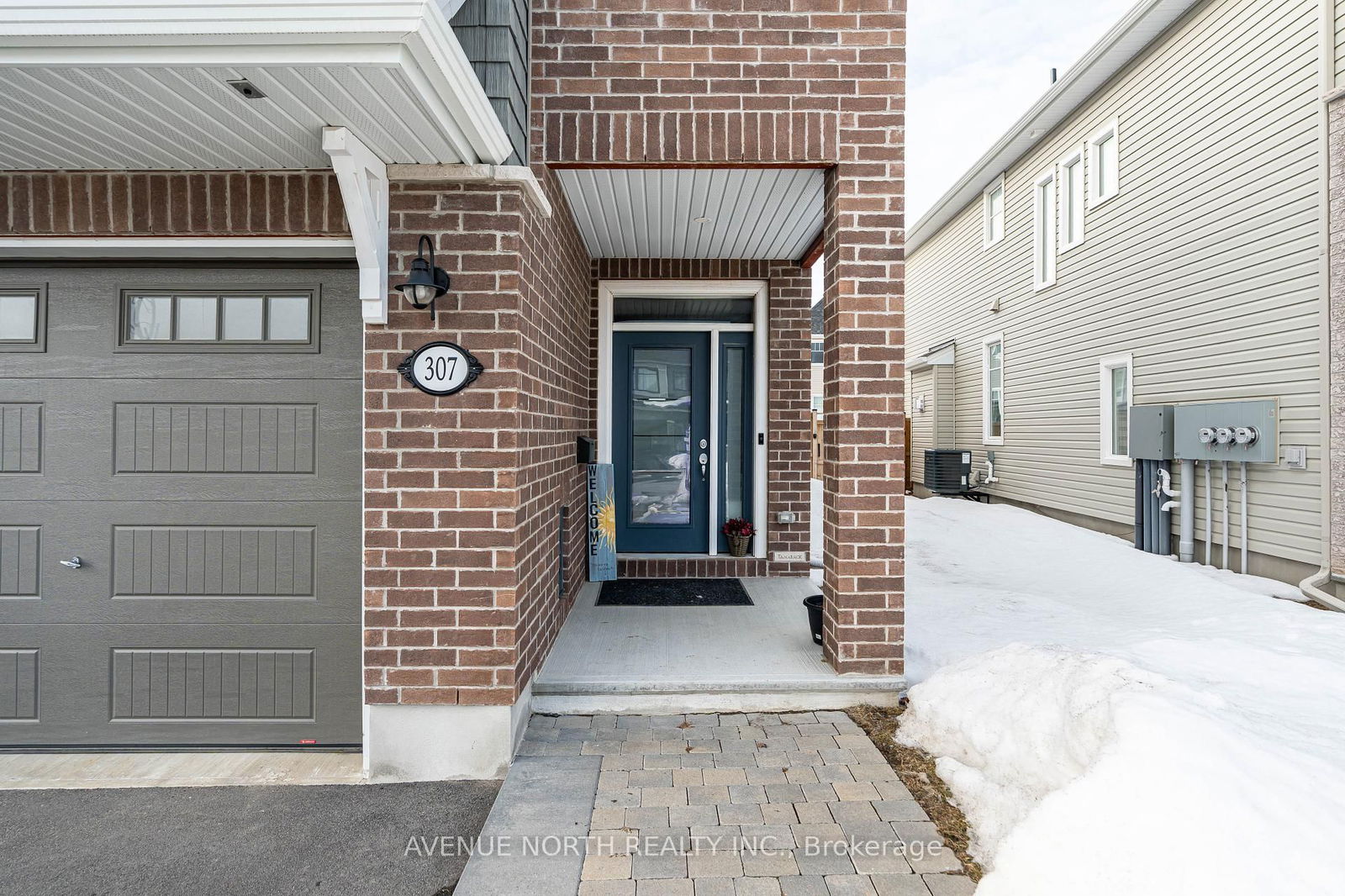 Townhouse sold at 307 Cosanti Drive, Stittsville, Remainder of Stittsville & Area, K2S 2L1 - MLS: X12017533