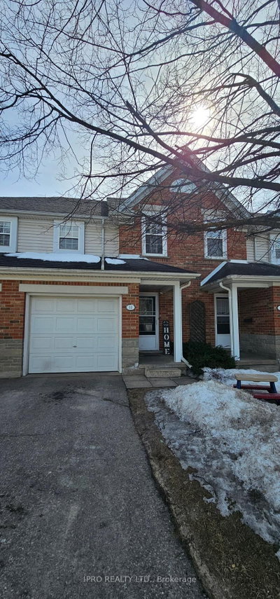 Townhouse sold at 53-1055 Gordon Street, Guelph, Ontario, N1G 4X9 - Kortright West - MLS: X12017718