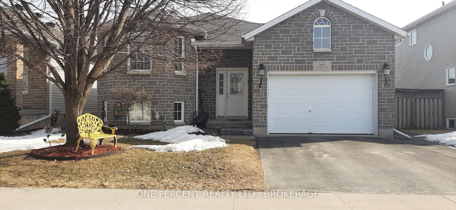 Detached House for sale at 1460 Hanover Drive, Kingston, City Northwest, K7P 0B5 - MLS: X12017783