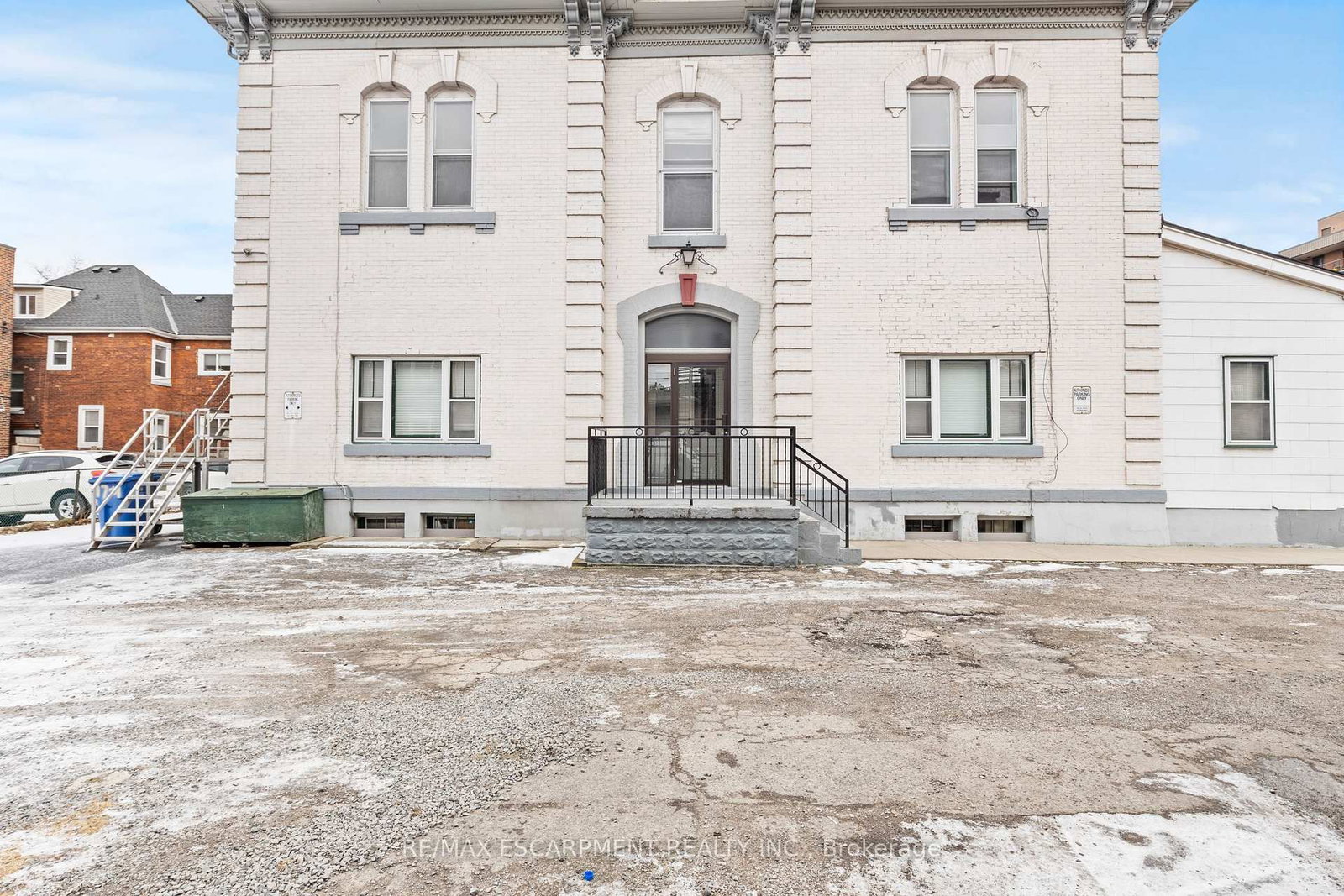 Listing Image 7