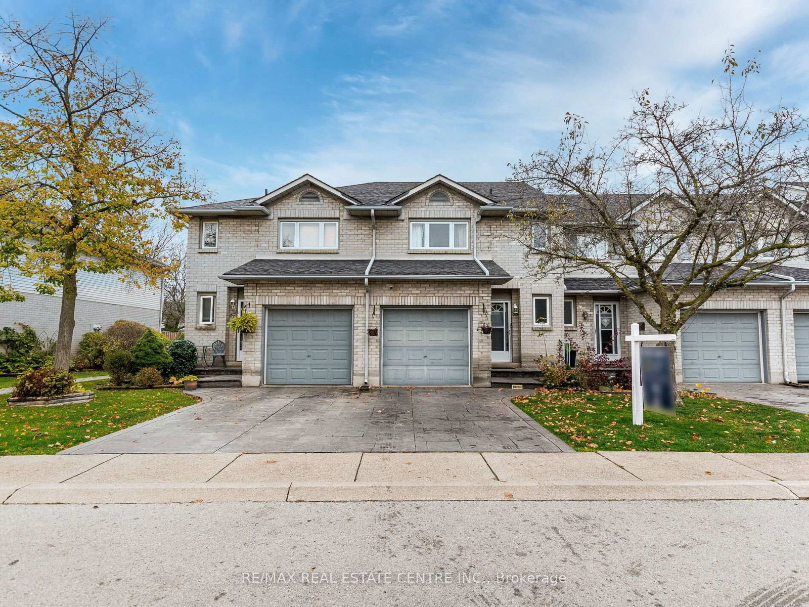 Townhouse for sale at 58-1 Royalwood Crescent, Hamilton, Stoney Creek, L8E 4Y2 - MLS: X12018651