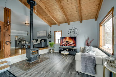 1017 BARLOCHAN Rd, Muskoka Lakes - Wood (Muskoka Lakes) image-0-1