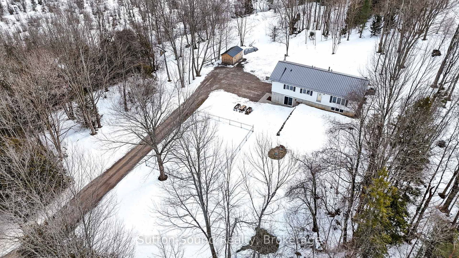 Detached House sold at 387 Park Head Road, South Bruce Peninsula, South Bruce Peninsula, N0H 1A0 - MLS: X12018784