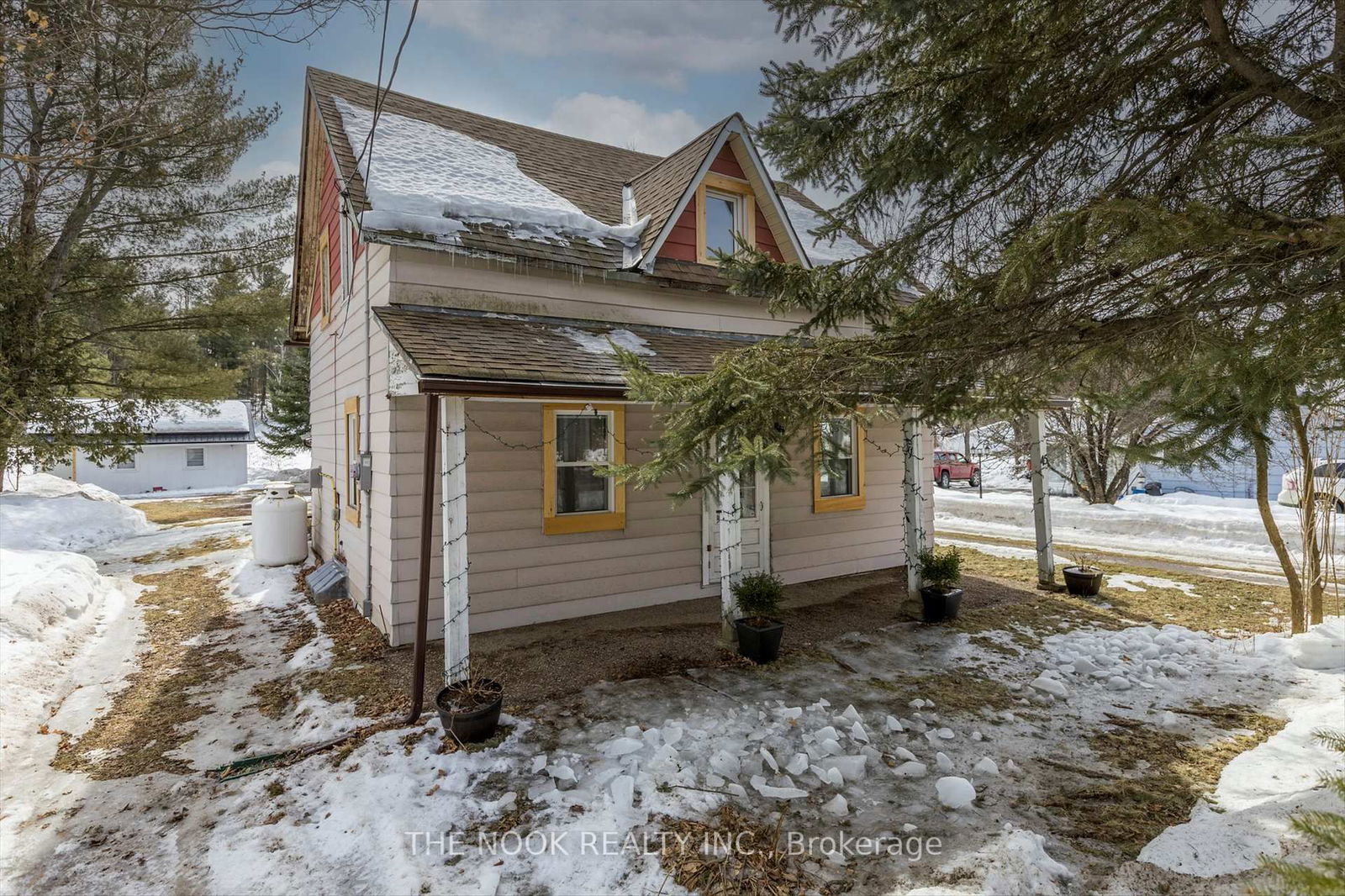 Detached House sold at 45 Bridge Street, Bancroft, Bancroft Ward, K0L 1C0 - MLS: X12018854