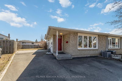 Semi-Detached House for sale at 62 Buchanan Crescent, Thorold, Confederation Heights, L2V 4M5 - MLS: X12018906