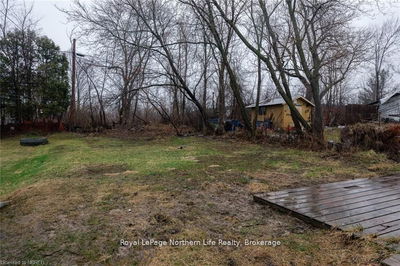 331 Fourth Ave, North Bay - Central image-0-3