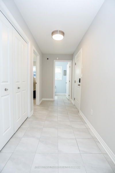 30 Foxtail Lane, St. Thomas - St. Thomas image-0-4