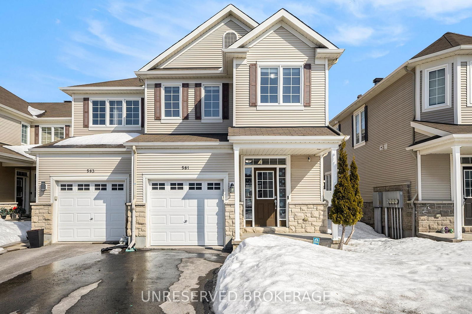 Townhouse for sale at 581 Barrick Hill Road, Ottawa, Kanata - Emerald Meadows/Trailwest, K2M 0B4 - MLS: X12019043