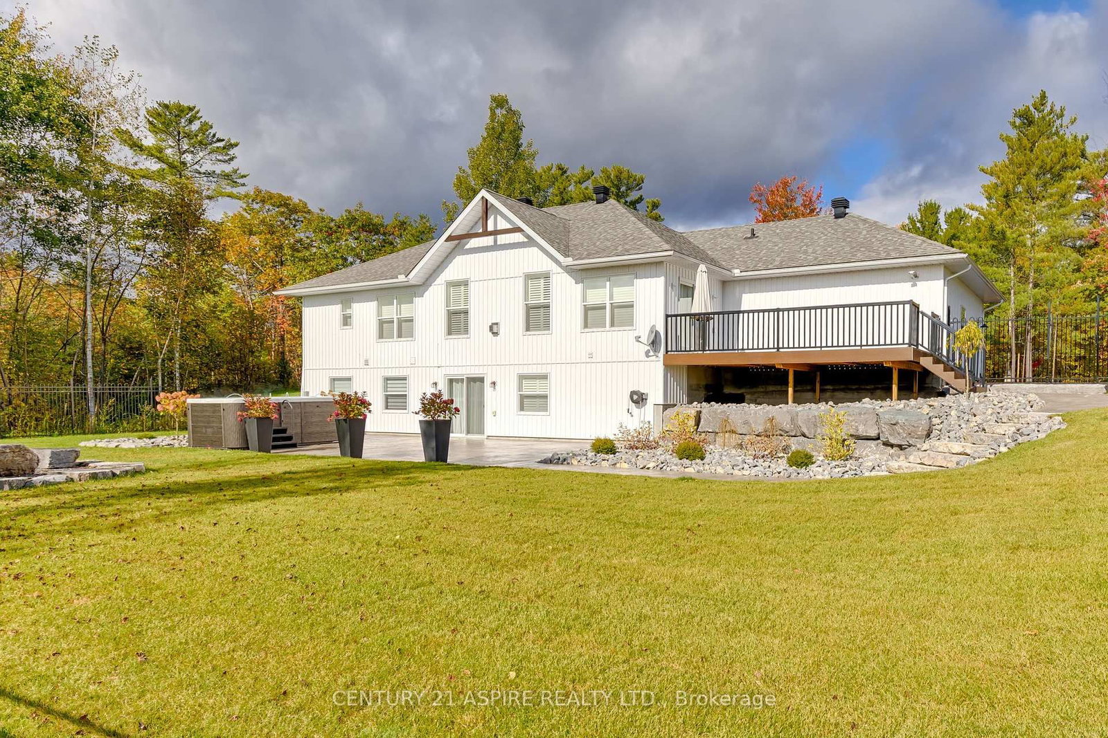 Listing Image 7