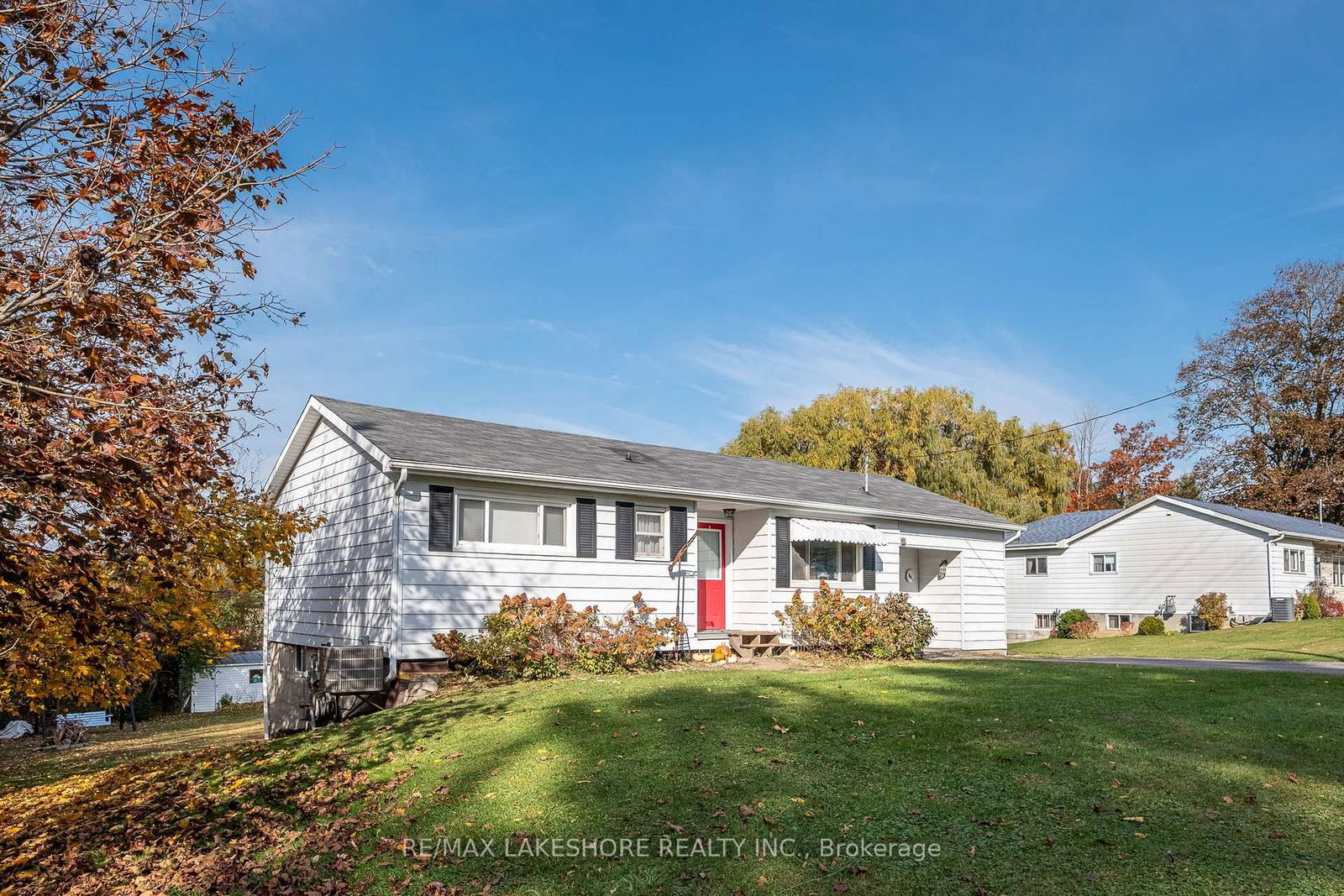 Building at 8686 Dale Road, Hamilton Township, Rural Hamilton