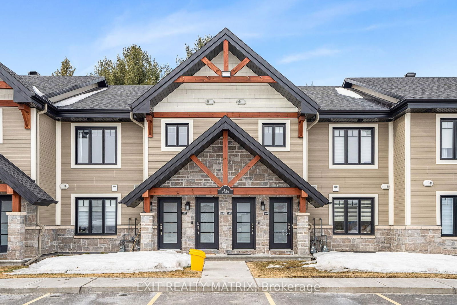 Building at 75 St-Moritz Trail, Russell, Embrun