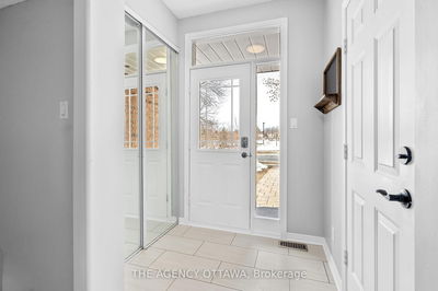 32 Bridgestone Dr, Ottawa - Kanata - Emerald Meadows/Trailwest image-0-2