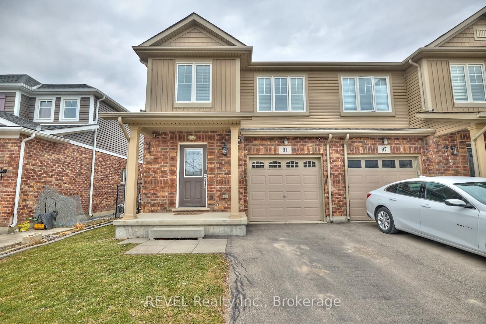 Townhouse for sale at 91 Roselawn Crescent, Welland, Coyle Creek, L3C 0C5 - MLS: X12019395