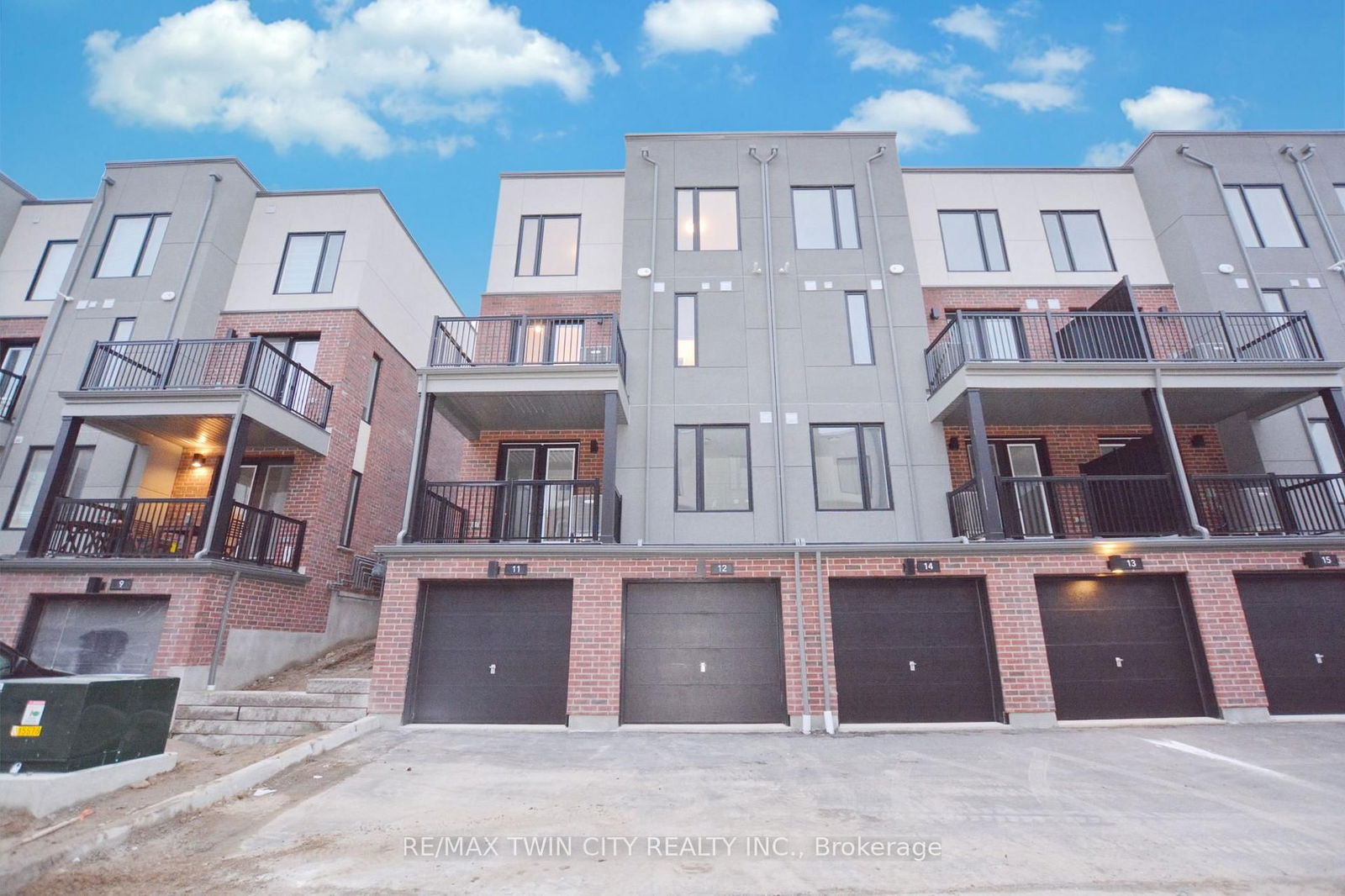 Townhouse for sale at 12-99 Roger Street, Waterloo, N2J 0G1 - MLS: X12019531