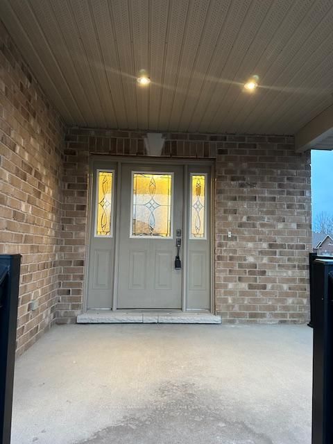 Detached House for lease at 2 Barnett Street, Belleville, Thurlow Ward, K8N 4Z5 - MLS: X12019614